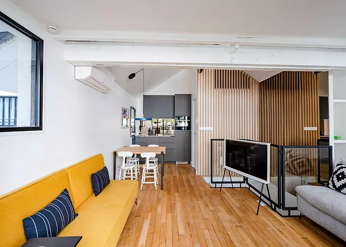 Marais Area - Outdoor Patio - A C - 2bdr