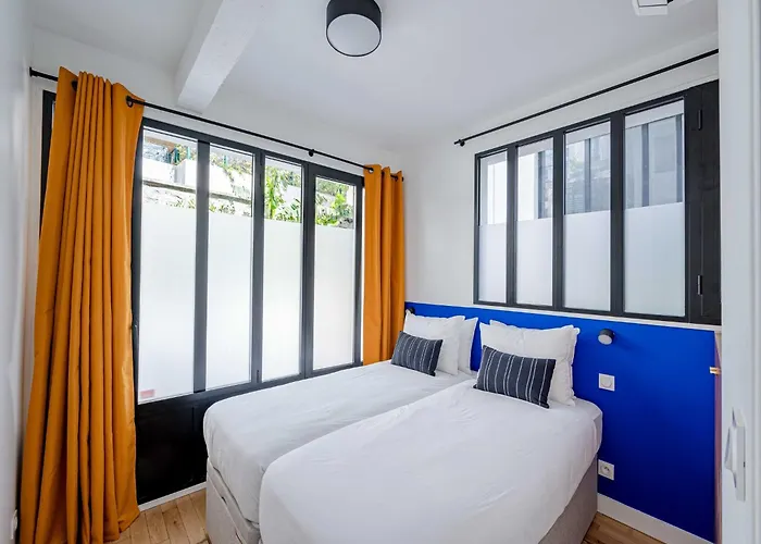 Marais Area - Outdoor Patio - A C - 2bdr * Paris